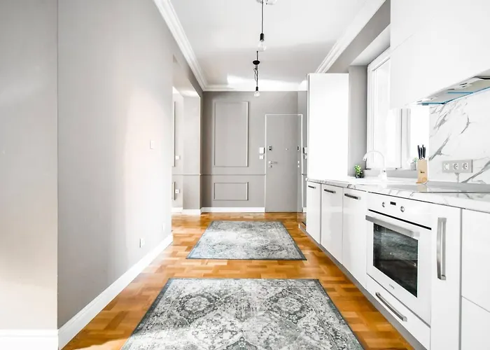 Apartamento 2bdr Luxury On Prime Location *