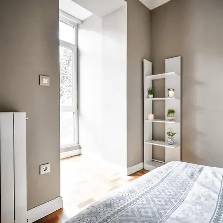 2bdr Luxury On Prime Location Apartament *