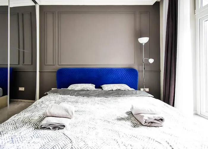 2bdr Luxury On Prime Location Апартаменты