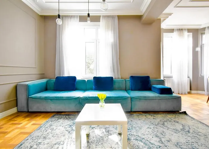 Apartment 2bdr Luxury On Prime Location